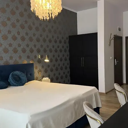 V Black Horse V Centre Mesta Апартаменты